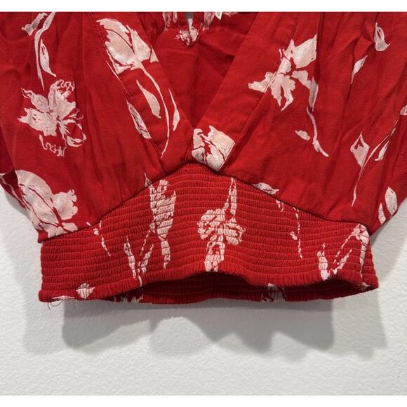 FREE PEOPLE ASO Nile River Red Floral Crop Top Women’s Size XS V Neck Shirred - Picture 5 of 7